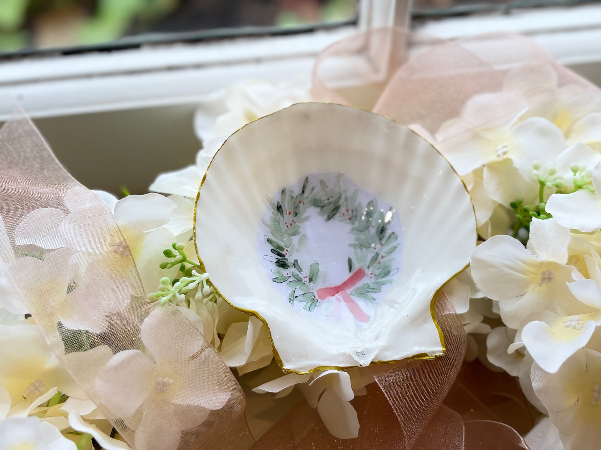 Christmas Wreath Shell Trinket Dish