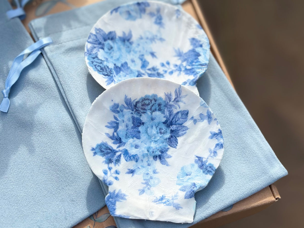 Chinoiserie Blue & White Floral Shell Trinket Dish