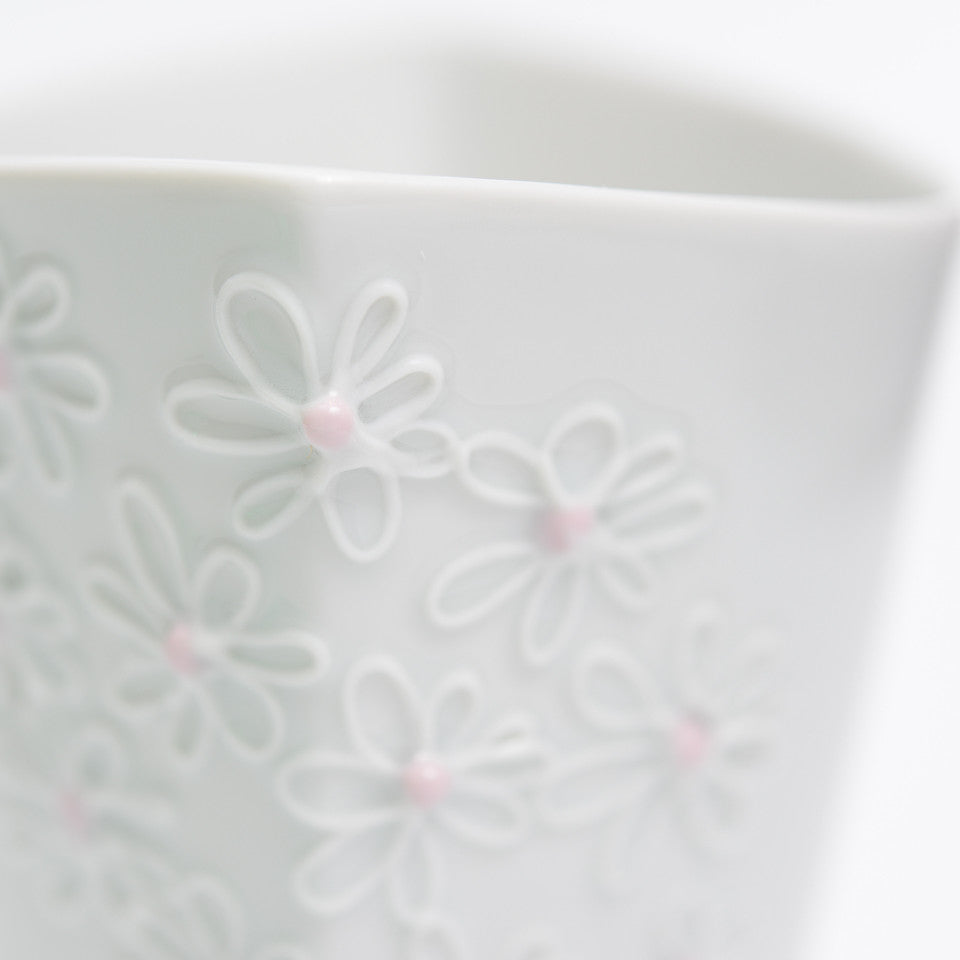 Tea cup with legs - pink flowers