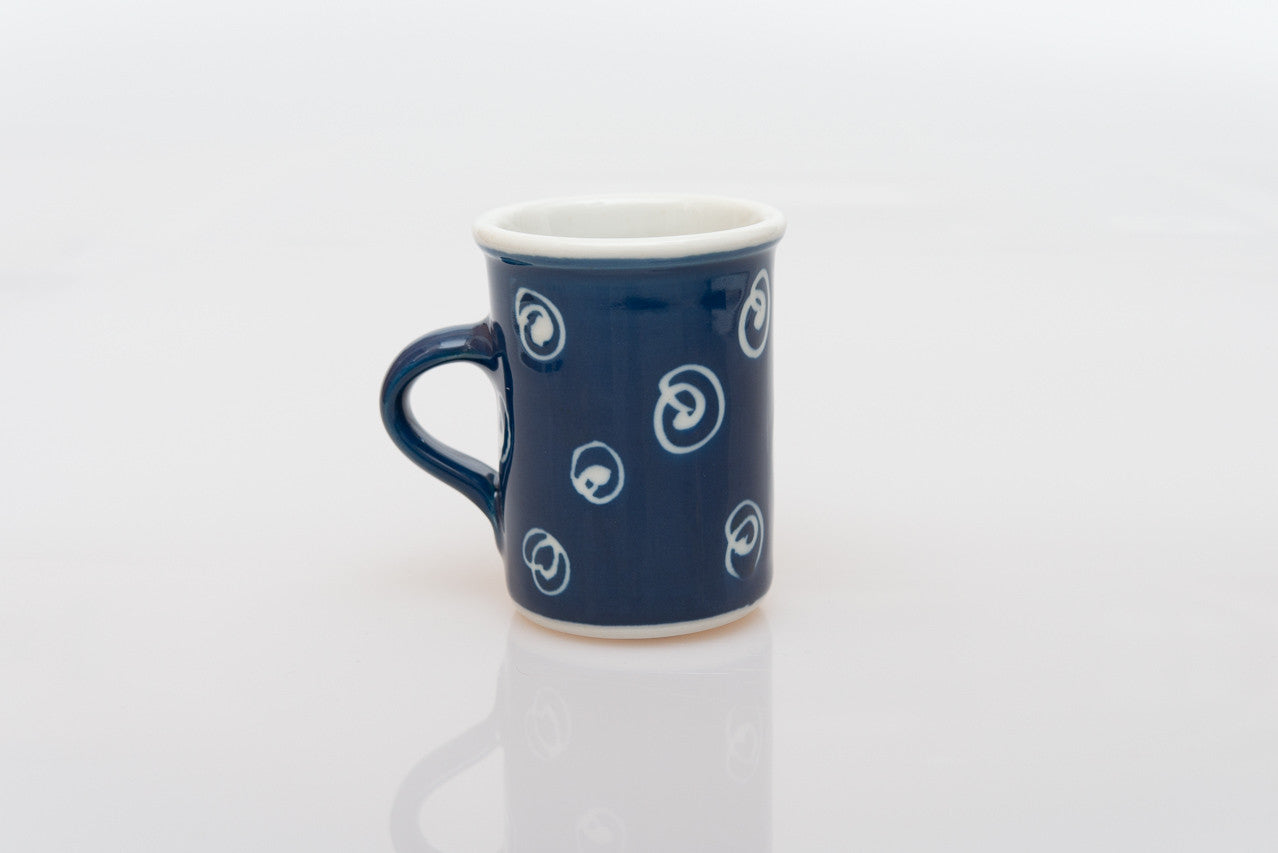Tall tea mug - dots