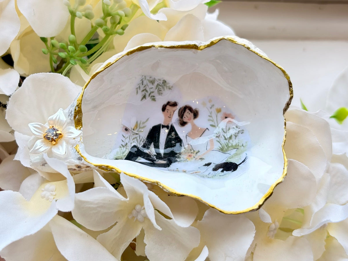 "Mr & Mrs" Wedding Oyster Shell Trinket Dish